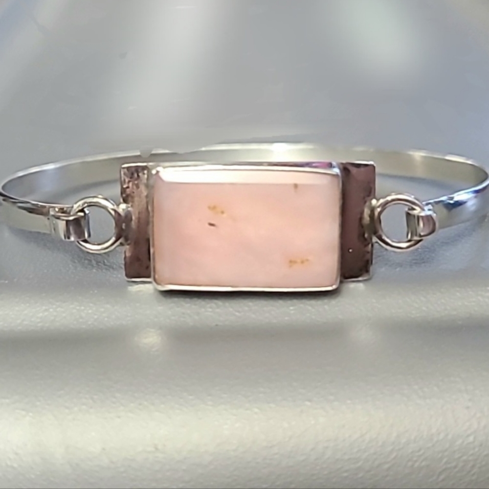 Akira Ecuador .950 Sterling Silver Pink Opal Bangle Hand Created Vintage 7"